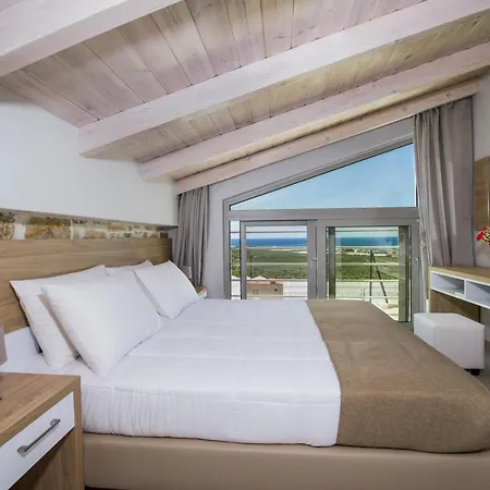Petras Aparthotel