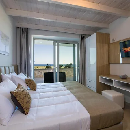 Petras Aparthotel *