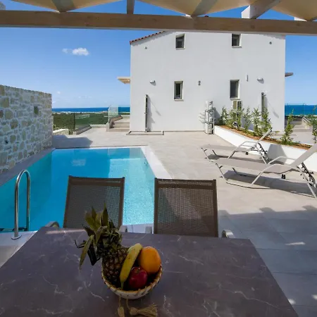 Petras Aparthotel *