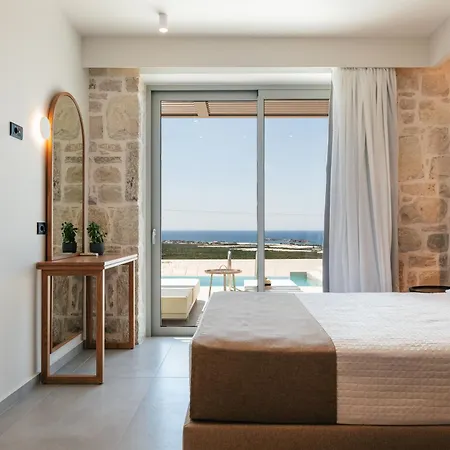 Petras Aparthotel *