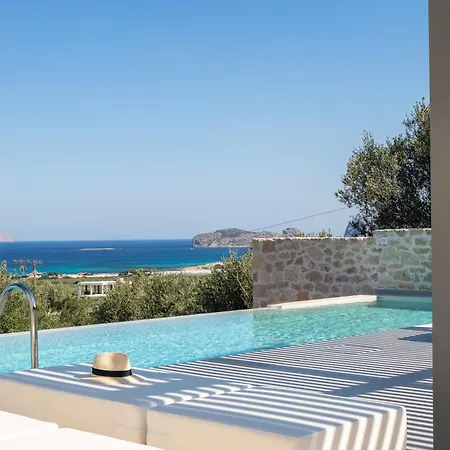 Petras Aparthotel *